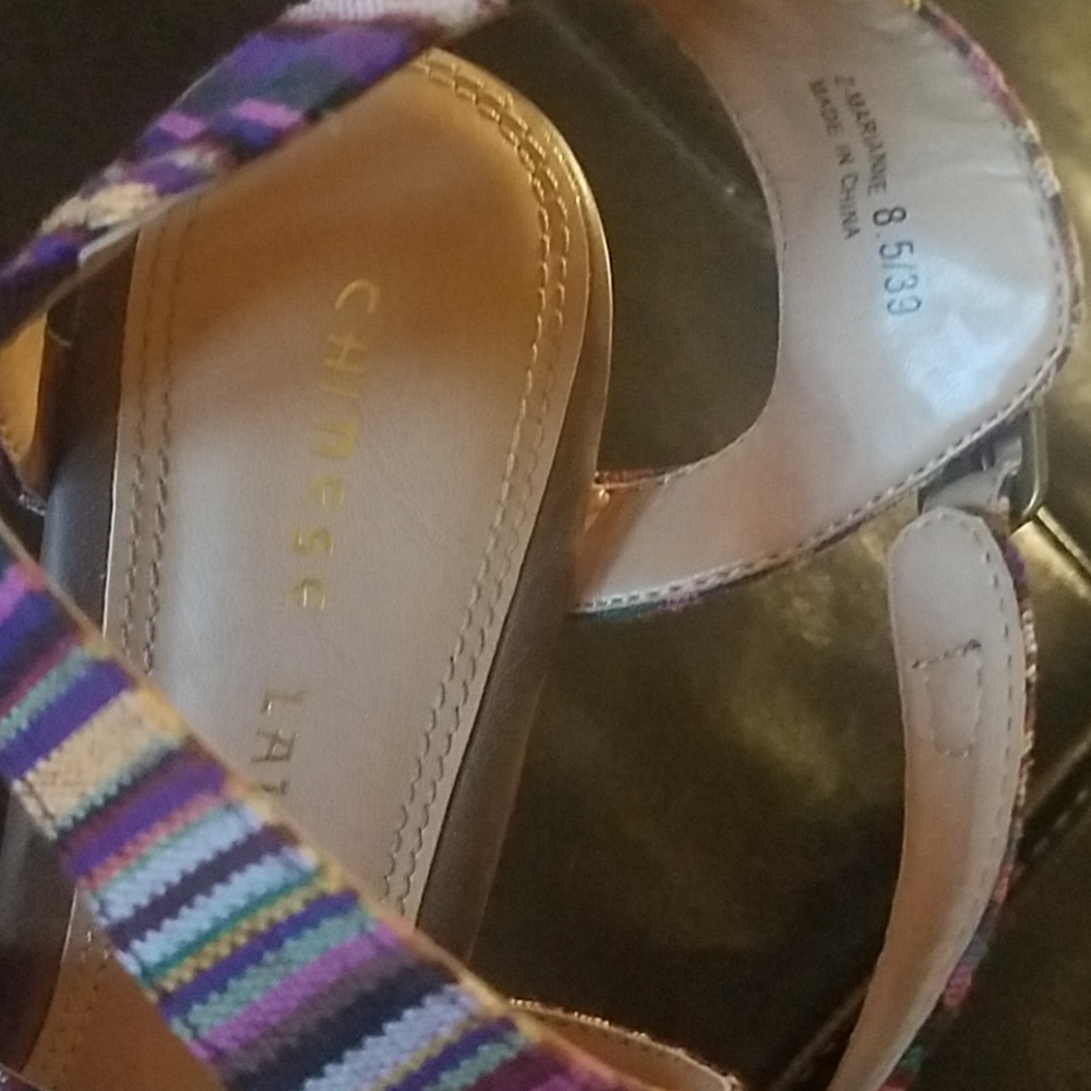 Platform Shoes - Picture 2 of 4